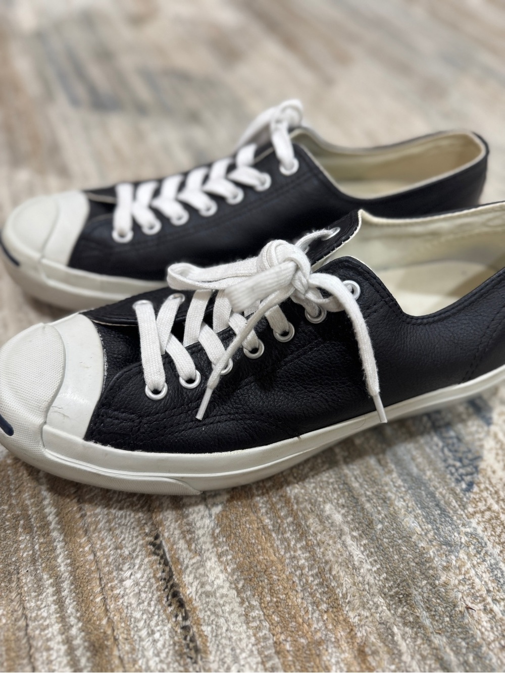 Converse Men's Low-Top Sneakers in Black and White - Picture 5 of 6